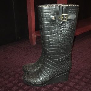 Steve Madden Snakeskin Wedge Rainboots